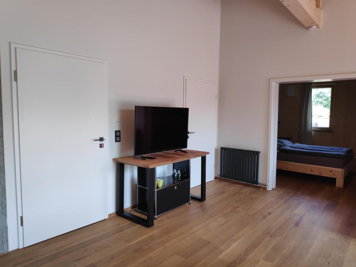 Ferienwohnungen Und Zimmer In Reutlingen-Goenningen Ngoại thất bức ảnh