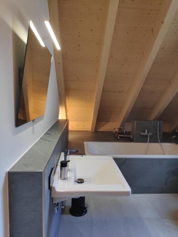 Ferienwohnungen Und Zimmer In Reutlingen-Goenningen Ngoại thất bức ảnh