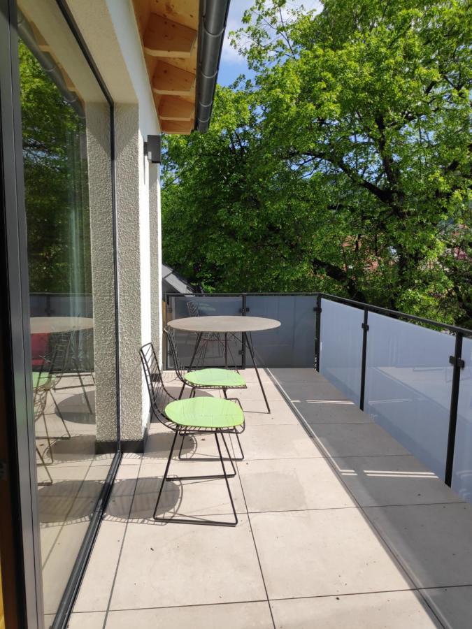 Ferienwohnungen Und Zimmer In Reutlingen-Goenningen Ngoại thất bức ảnh