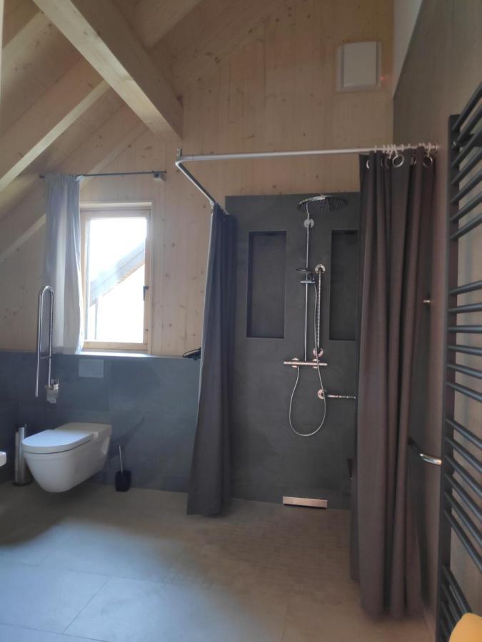 Ferienwohnungen Und Zimmer In Reutlingen-Goenningen Ngoại thất bức ảnh