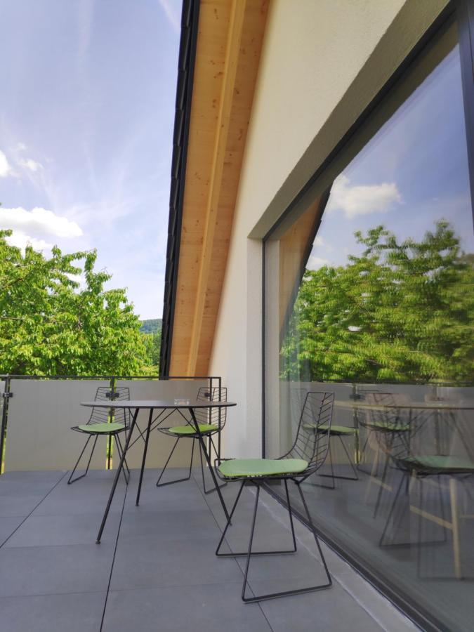 Ferienwohnungen Und Zimmer In Reutlingen-Goenningen Ngoại thất bức ảnh