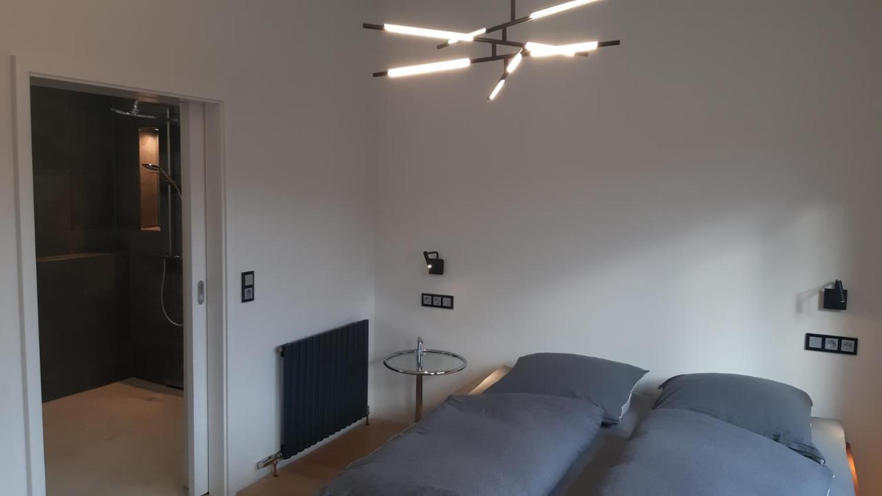 Ferienwohnungen Und Zimmer In Reutlingen-Goenningen Ngoại thất bức ảnh