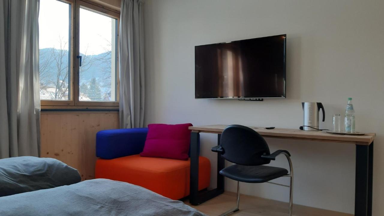 Ferienwohnungen Und Zimmer In Reutlingen-Goenningen Ngoại thất bức ảnh