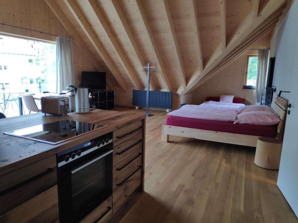 Ferienwohnungen Und Zimmer In Reutlingen-Goenningen Ngoại thất bức ảnh
